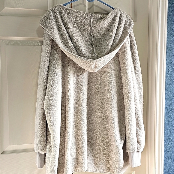 New Chicgal Fuzzy Hooded Open Front Sherpa Jacket Coat W Pockets 2XL Oatmeal - Picture 9 of 14